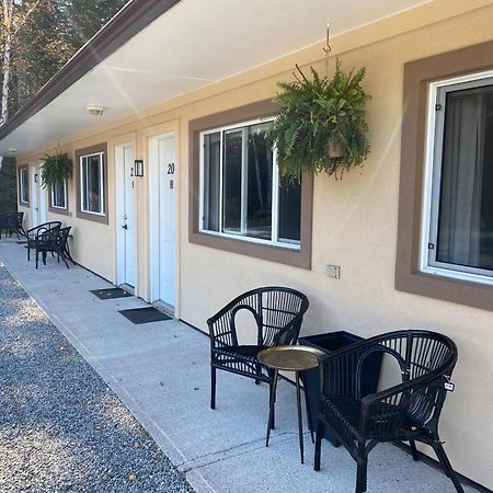 Parkway Motel Wawa Luaran gambar