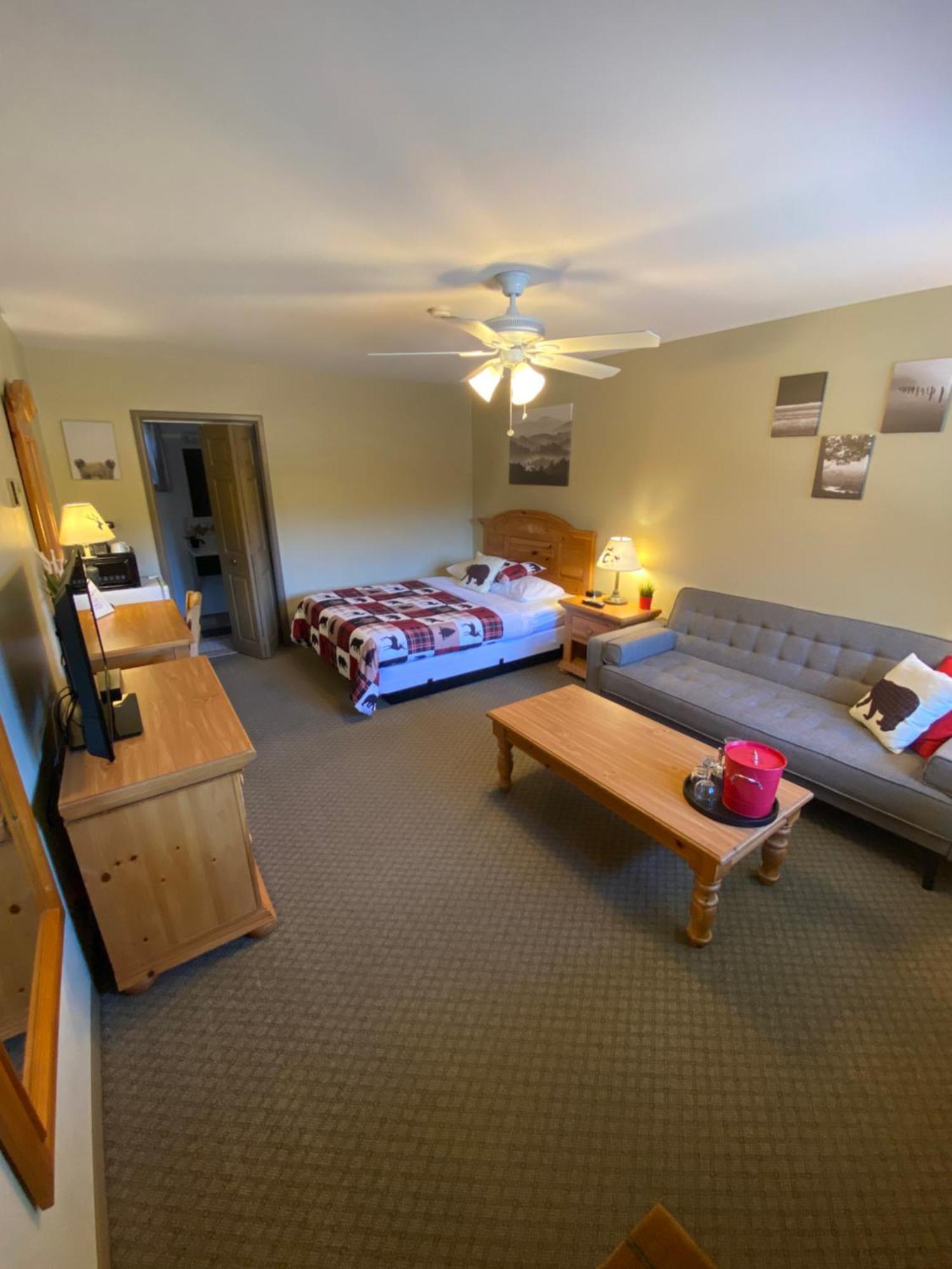 Parkway Motel Wawa Luaran gambar