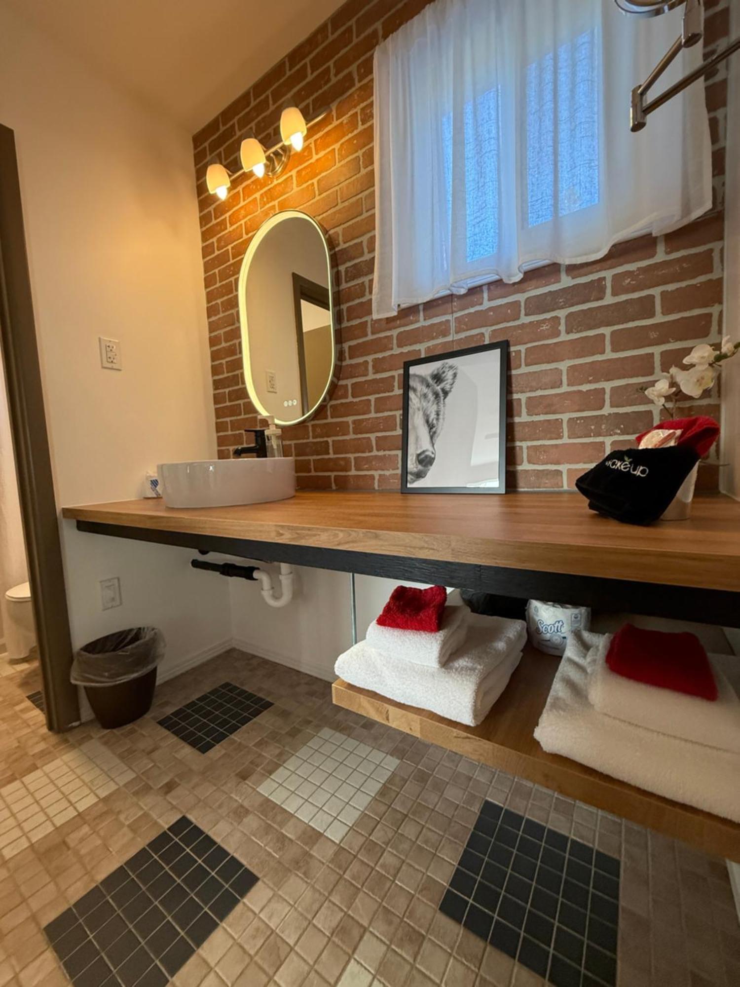 Parkway Motel Wawa Luaran gambar